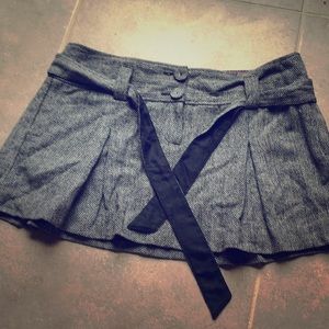 American Eagle Pleated mini skirt